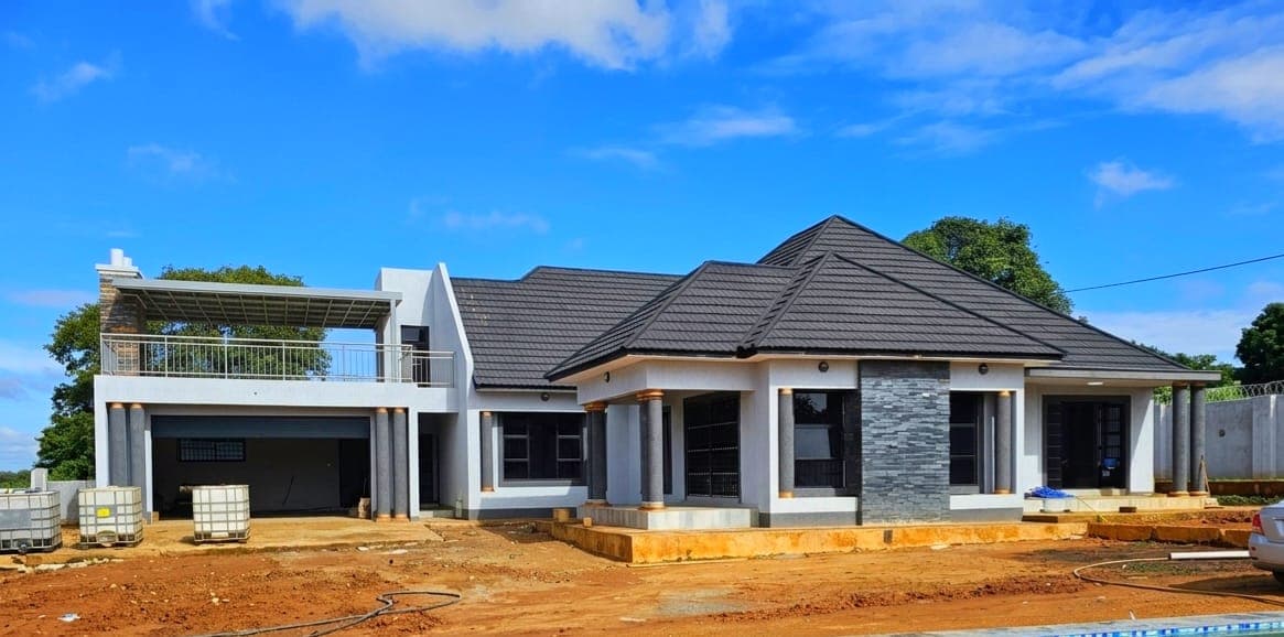 Luxury Modern Villa by Toshabuild Africa Limited